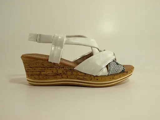 Biele svieže letné kožené sandálky EVA