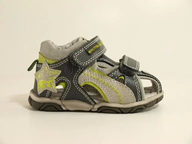 Kúzelné sivé letné sandálky Protetika