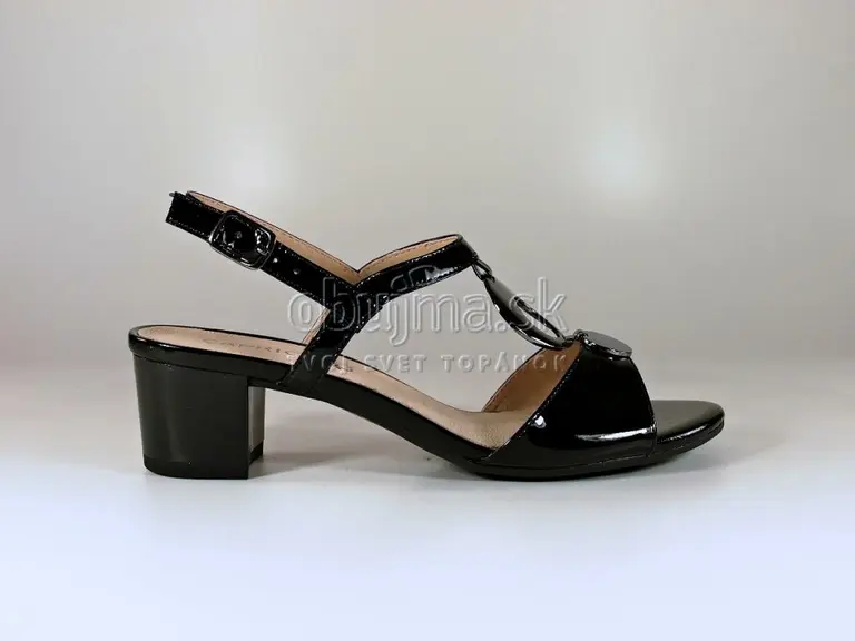 Úchvatné čierne sandálky Caprice