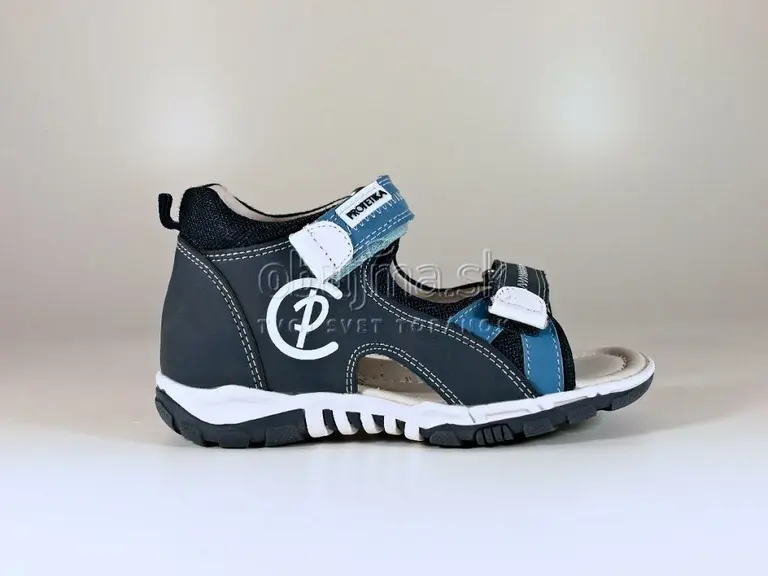 Vychádzkové modré sandálky Protetika