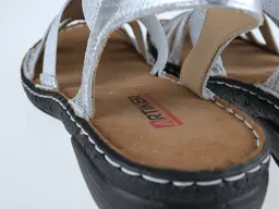 Strieborné letné sandále Artiker 42c2423 