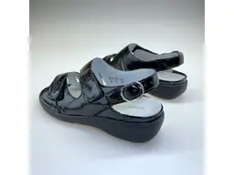 Široké čierne pohodlné sandále Waldlaufer 684090