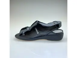 Široké čierne pohodlné sandále Waldlaufer 684090