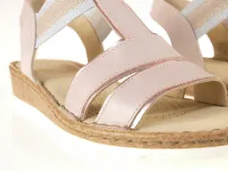 Očarujúce letné púdrovo ružové sandále ARA
