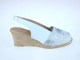 Svieže letné bielo krajkovane sandále Presso