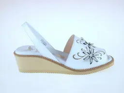 Svieže letné biele sandále Presso