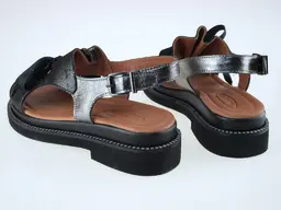 Nazbierané čierne sandále Lanqier