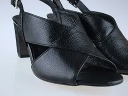 Chunté čierne sandálky Laura Messi LM1938-60
