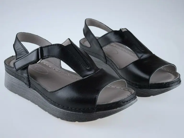 Pohodlné čierne sandále EVA K2980-60
