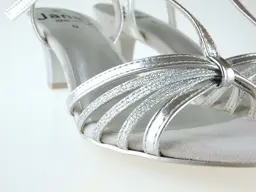 Elegantné strieborné sandále Jana 8-28316-24