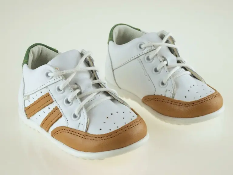 Bielo farebné očarujúce topánky EMEL E2411-7