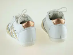 Bielo zlaté očarujúce topánky EMEL E2411A-12