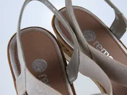 Zlaté letné sandále Remonte D4759-60