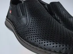 Čierne širšie letné sandále Rieker 05297-00