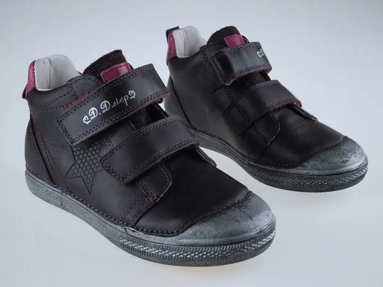 Čierne kožené botasky D.D.Step DPG219A-049-907C