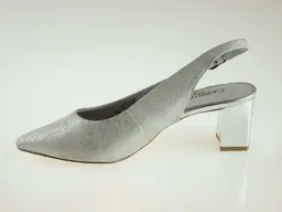 Elegantné strieborné sandále Caprice 9-29605-24