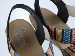 Farebné letné sandále Rieker V2418-14