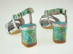 Exkluzívne farebné sandále Laura Vita Haboco04