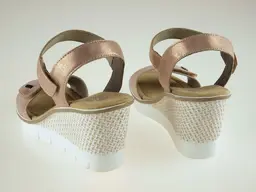 Ružové letné sandále Rieker 68554-31