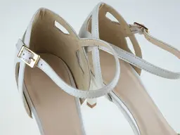 Biela perla kožené sandále EVA A4819-10