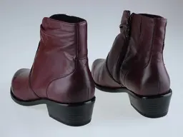 Bordové pohodlné členkové topánky Caprice 9-25303-25