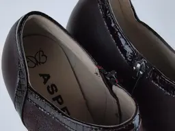 Očarujúce bordové členkové topánky Aspena ASPPES2058