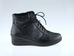 Čierne vychádzkové teplé topánky Helios H597-60