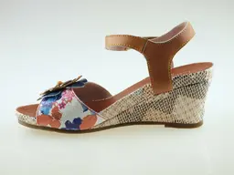 Očarujúce farebné sandálky Laura Vita Becnoito23 