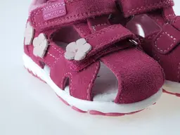 Fuxiové sandálky Protetika Violet Fuxia