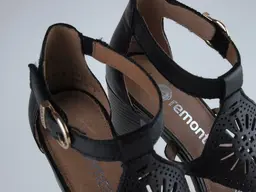 Čierne kožené sandále Remonte D2154-01