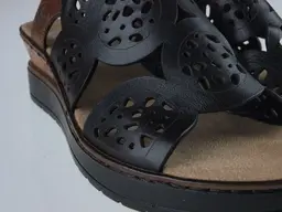 Čierne komfortné sandálky Rieker V38F7-00