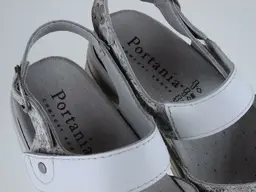 Biele pohodlné sandále Portania 849/946