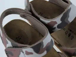 Hnedo maskáčové letné sandálky GoldStar 1845/TR-40