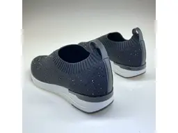 Pohodlné čierne textilné botasky Caprice 9-24700-28