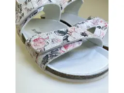 Pohodlné biele sandále GoldStar Ofelia Cipra
