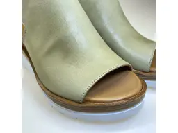 Zelené kožené sandále značky Sherlock 151.1180-50