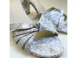 Biele elegantné kožené sandále EVA A4860-10