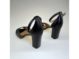 Dámske čierne sandále A4965-60