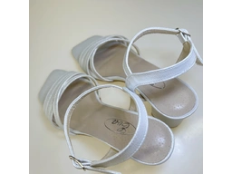 Dámske bielo strieborné  sandálky M932-10G