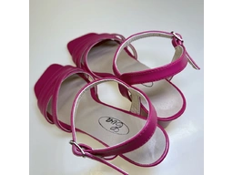 Dámske fuxiovo ružové  sandálky M932-36