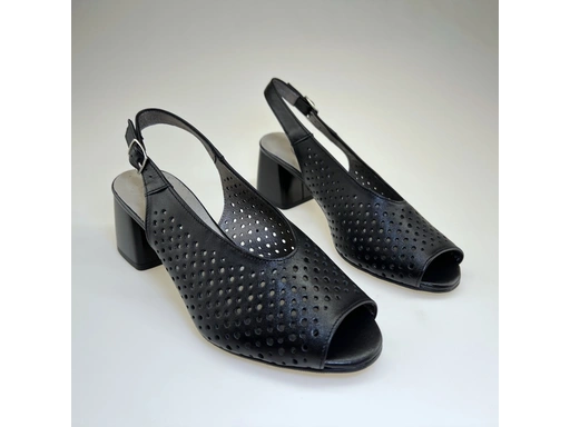 Dámske čierne sandále K3417-60