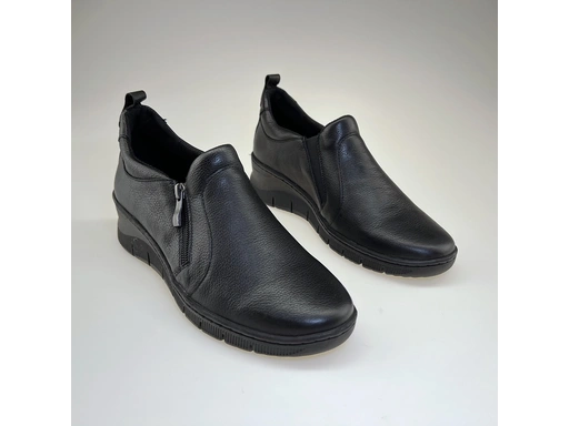 Dámske čierne poločlenkové topánky P5-1592-001