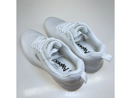 Dámske biele letné textilné botasky J324001C