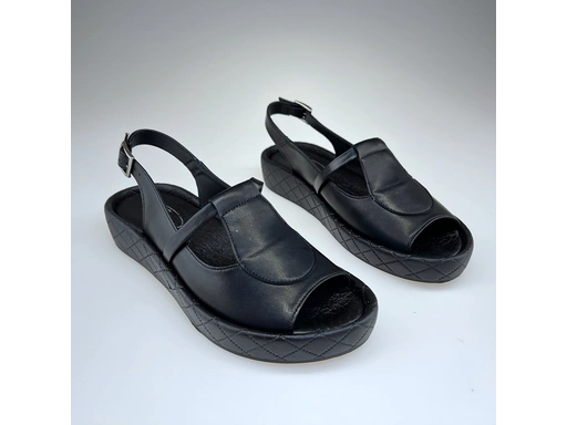 Dámske čierne sandále K3525/751-60