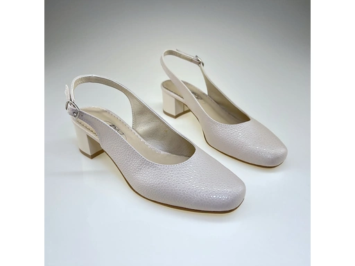 Dámske elegantné béžové sandálky