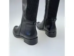 Dámske kožené pohodlné čierne čižmy XL 9-25523-41-60