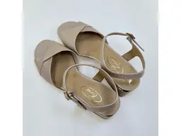 Dámske béžové kožené pohodlné sandálky K3493-16