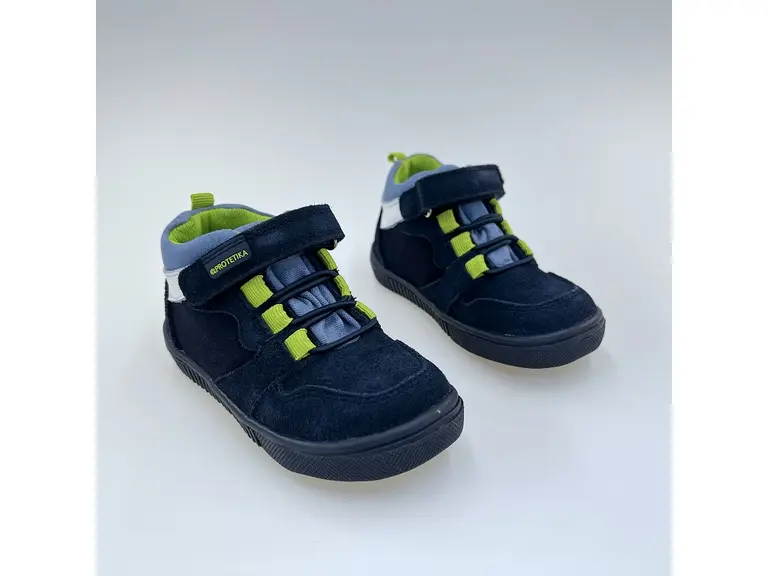 Detské pohodlné  modré celé topánky Bred navy