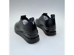 Dámske čierne kožené pohodlné mokasíny shi216.934418-60