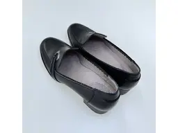 Dámske čierne kožené pohodlné mokasíny Shi045.5738-60